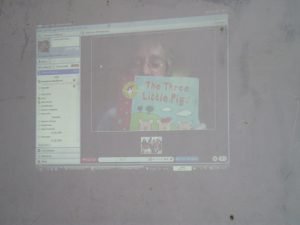 Juggling showing & reading
